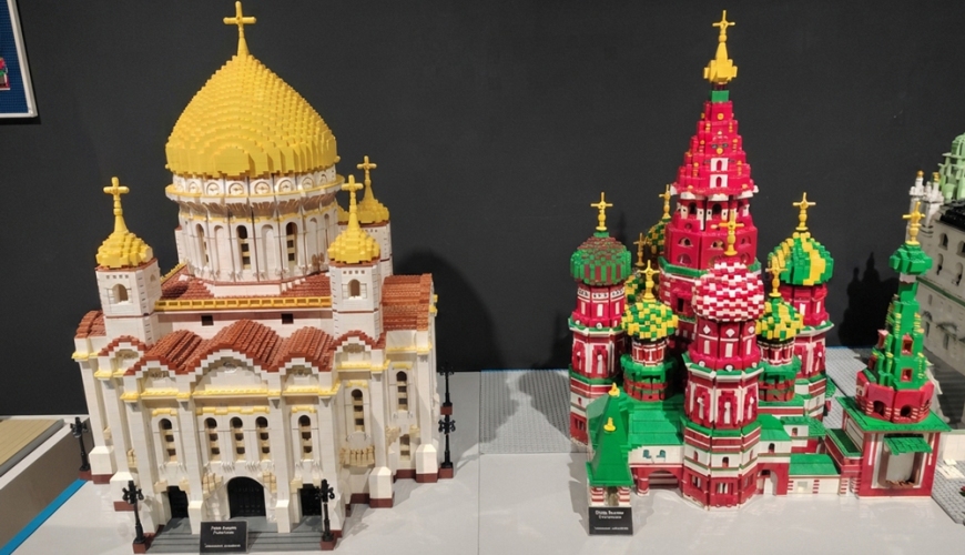 Ко Дню города в Москве представили уникальные экспонаты из LEGO